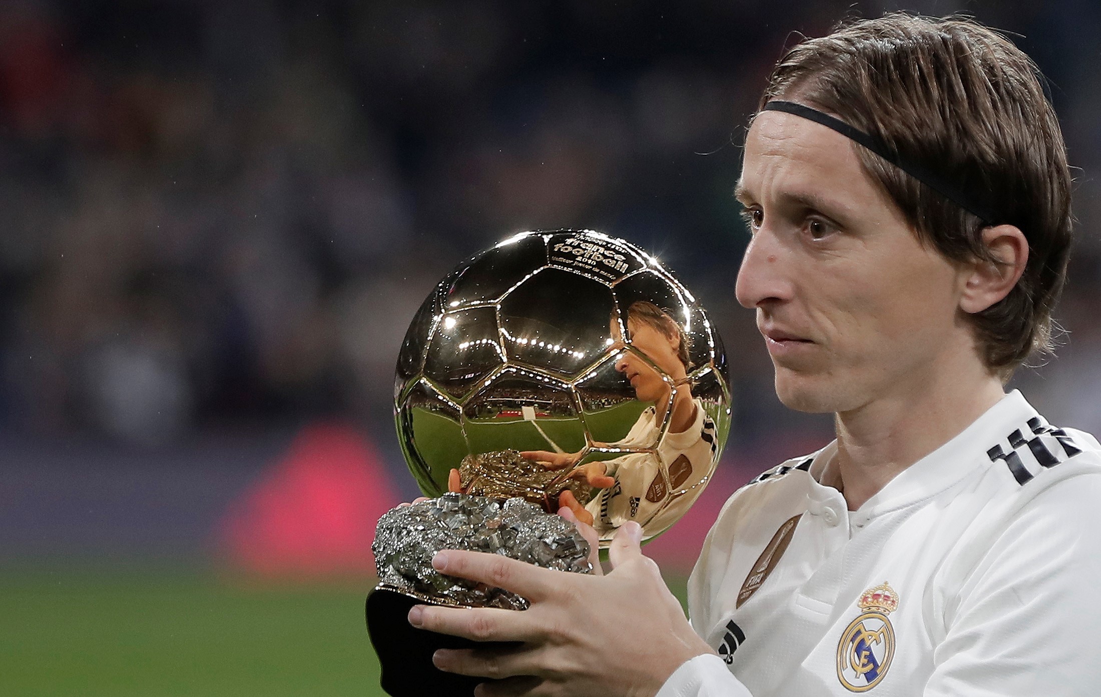 潇洒倒钩，C罗破门时的心率高达172bpm